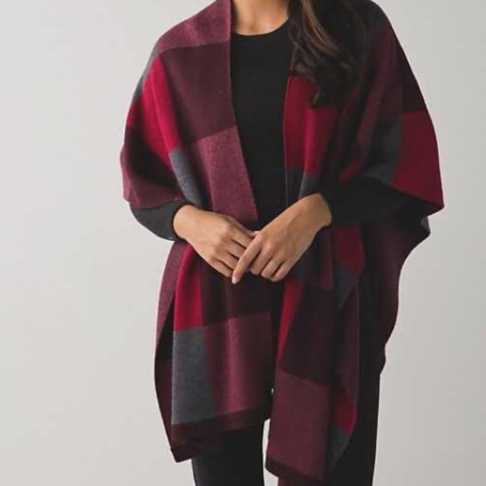 Lululemon Bundle Up Wrap/Scarf
